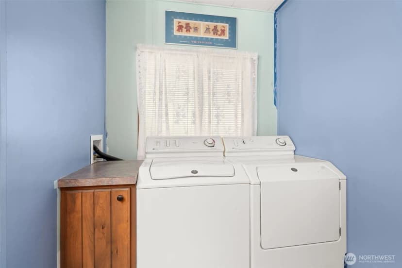 Property photo for 2206 W Starlake Drive, Elma photo 27