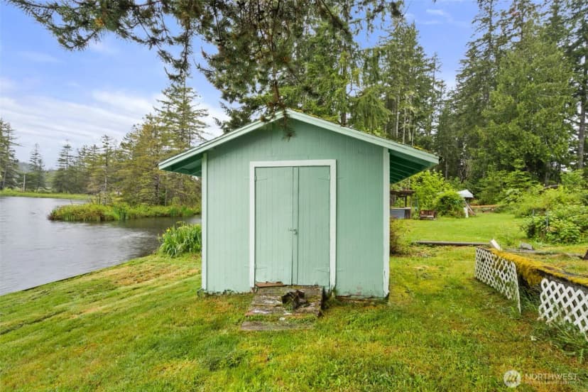 Property photo for 2206 W Starlake Drive, Elma photo 10