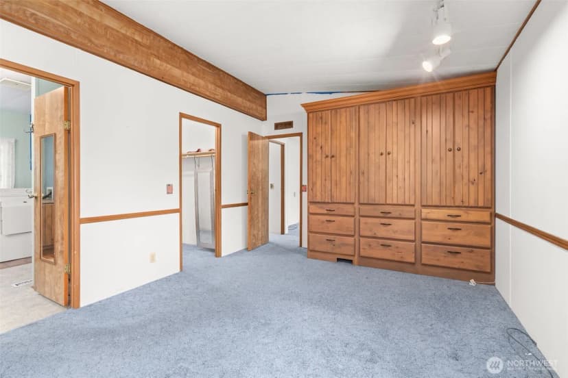 Property photo for 2206 W Starlake Drive, Elma photo 17