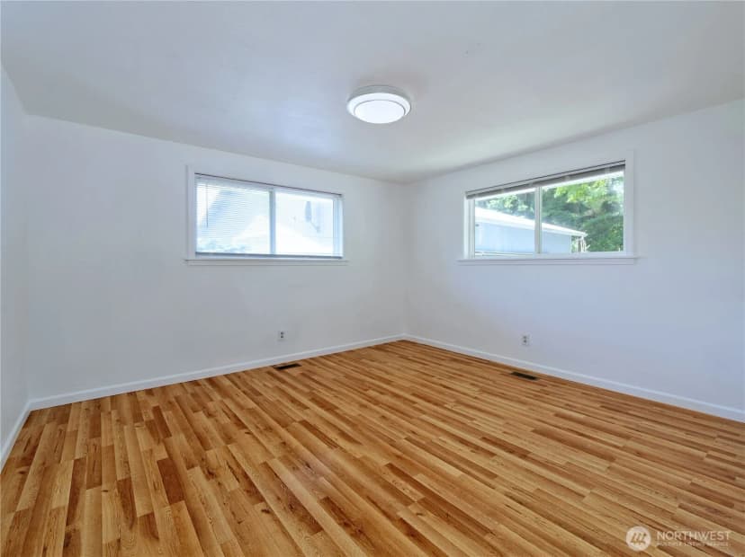 Property photo for 423 Lind Avenue Sw, Renton photo 15