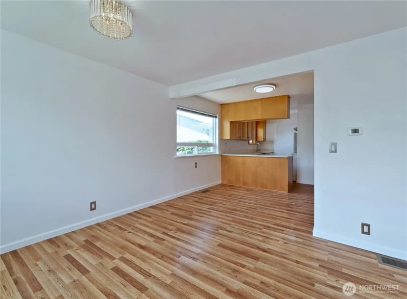 Property photo for 423 Lind Avenue Sw, Renton photo 8