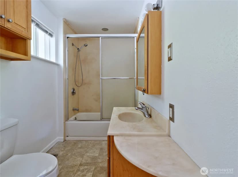 Property photo for 423 Lind Avenue Sw, Renton photo 13