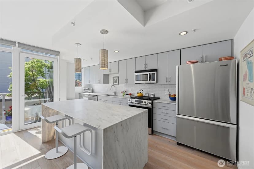 Property photo for 76 Cedar Street #611, Seattle photo 9