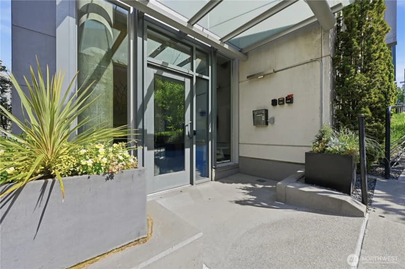 Property photo for 76 Cedar Street #611, Seattle photo 29