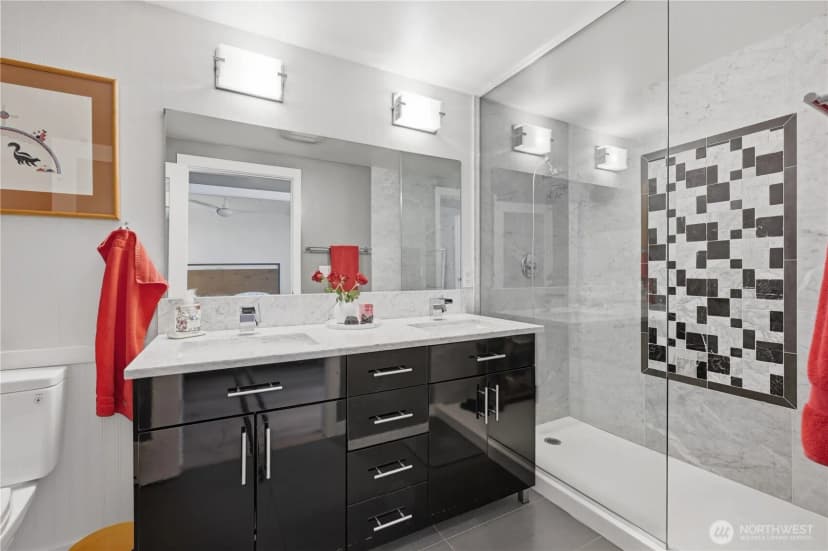 Property photo for 76 Cedar Street #611, Seattle photo 14