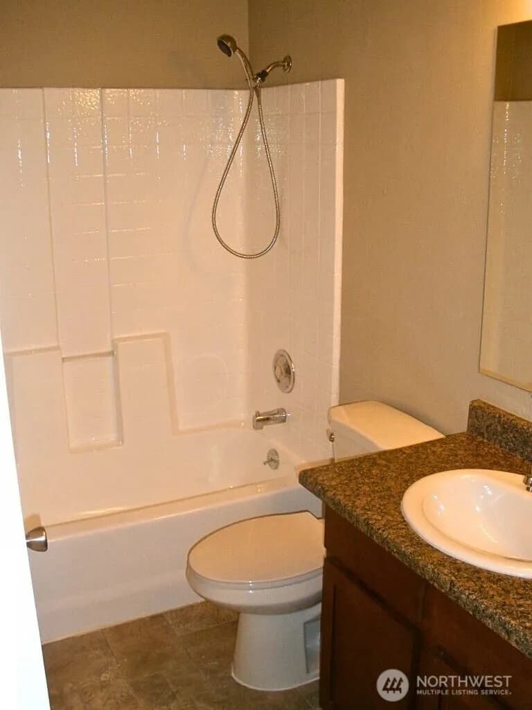 Property photo for 18332 Hurst Road, Lynnwood photo 9