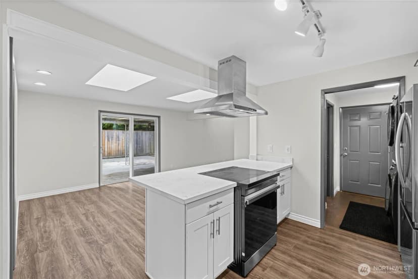Property photo for 2157 N 122nd Street, Seattle photo 16