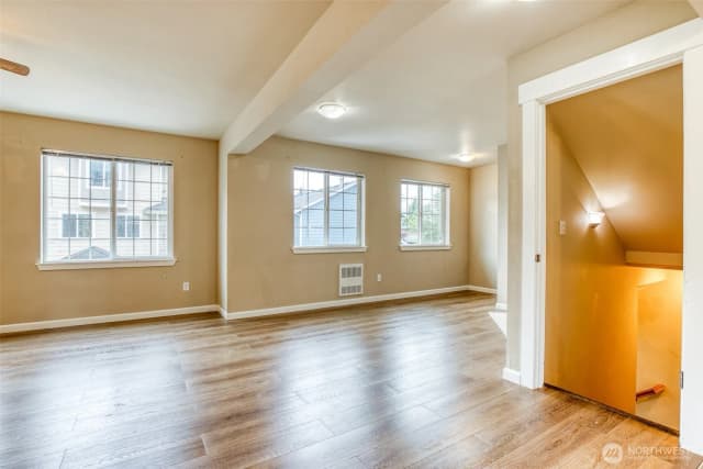 Property photo for 1727 98th Pl Sw, Everett photo 5