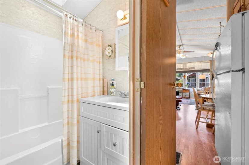 Property photo for 5001 Bay Road #d134, Blaine photo 10