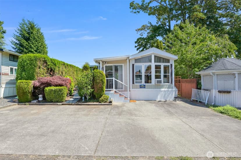 Property photo for 5001 Bay Road #d134, Blaine photo 32