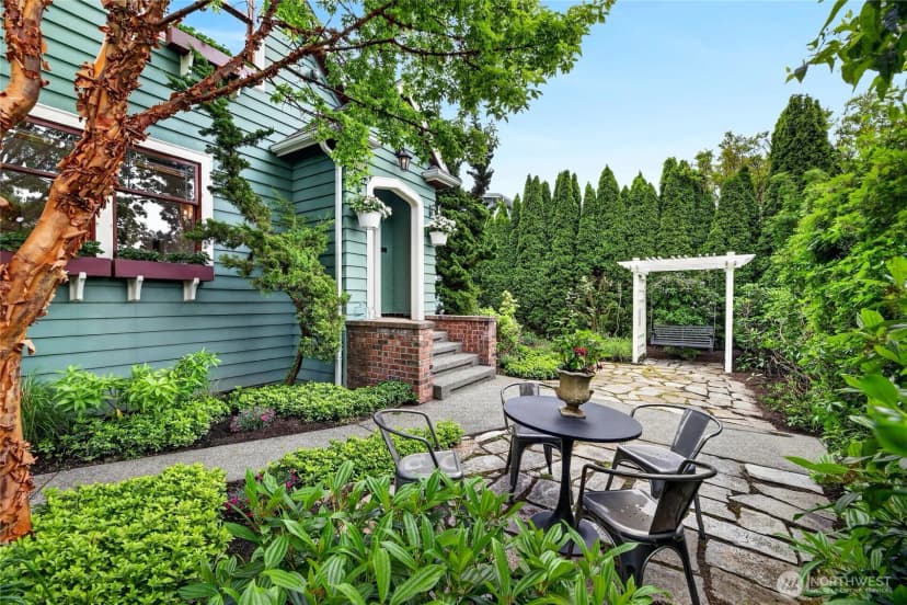 Property photo for 4036 44th Avenue Sw, Seattle photo 34