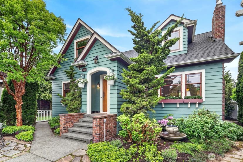 Property photo for 4036 44th Avenue Sw, Seattle