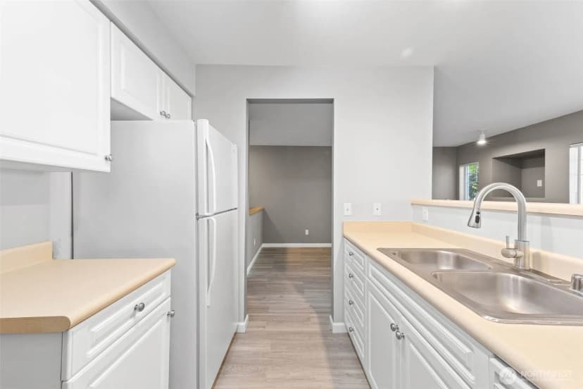 Property photo for 15150 140th Way Se #h103, Renton photo 7