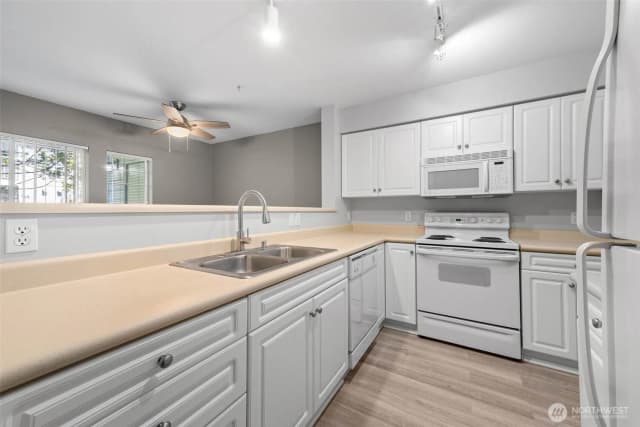 Property photo for 15150 140th Way Se #h103, Renton photo 4
