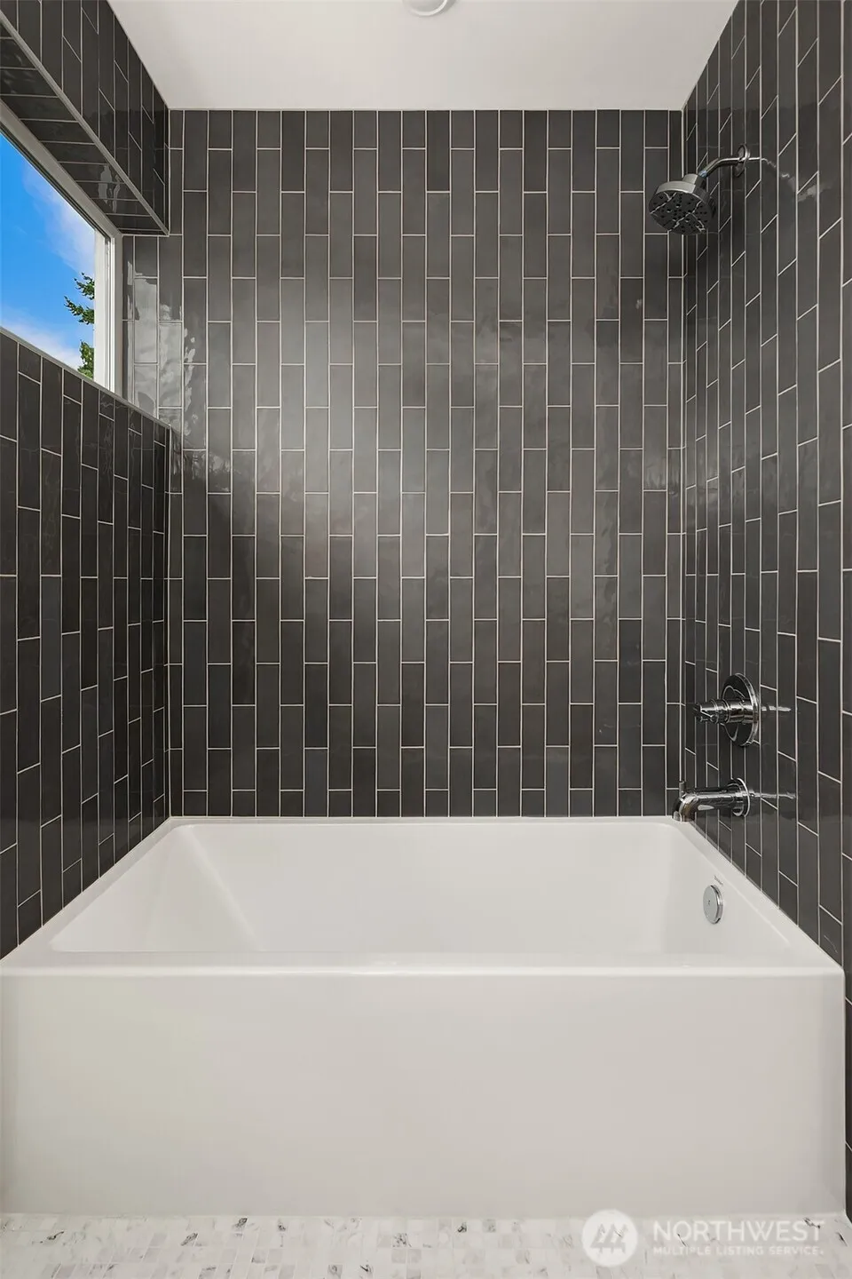 Property photo for 2028 Ne 123rd Street, Seattle photo 10