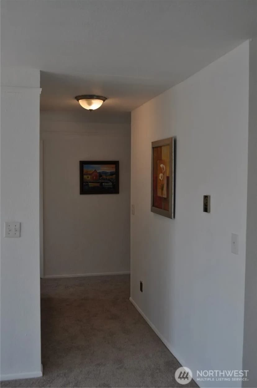 Property photo for 10110 Greenwood Avenue N #306, Seattle photo 8