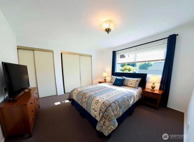 Property photo for 10110 Greenwood Avenue N #306, Seattle photo 5