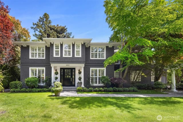 Property photo for 842 84th Avenue Ne, Medina