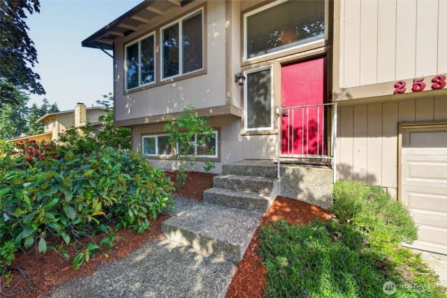 Property photo for 25312 144th Place Se, Kent photo 3