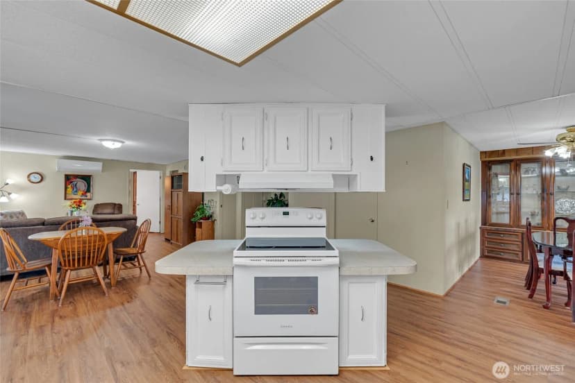 Property photo for 47 Juniper Mobile Estates, Sequim photo 14