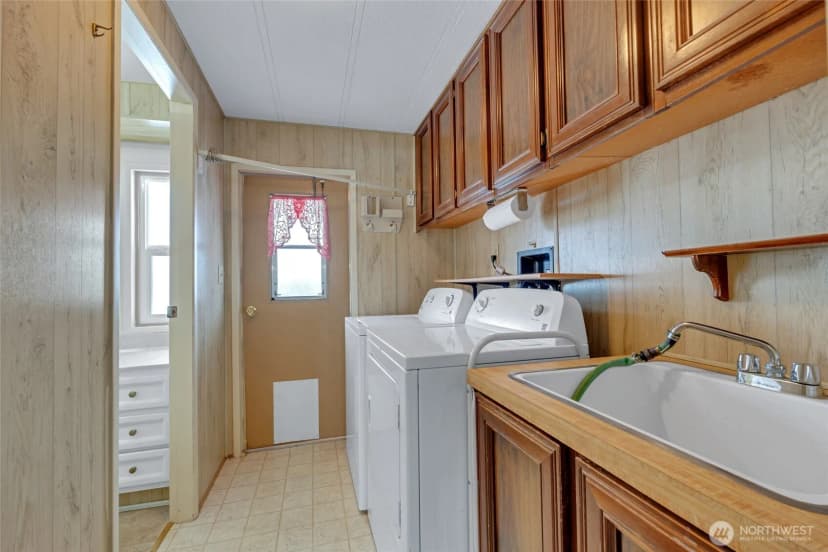 Property photo for 47 Juniper Mobile Estates, Sequim photo 26