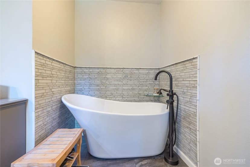 Property photo for 80 Sunshine Plaza, Sequim photo 14