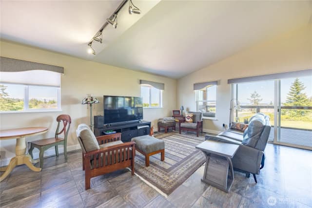 Property photo for 80 Sunshine Plaza, Sequim photo 4