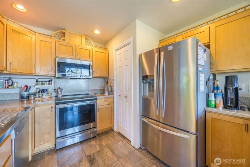 Property photo for 80 Sunshine Plaza, Sequim photo 11