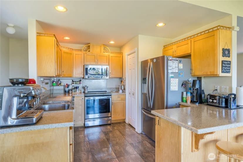 Property photo for 80 Sunshine Plaza, Sequim photo 9