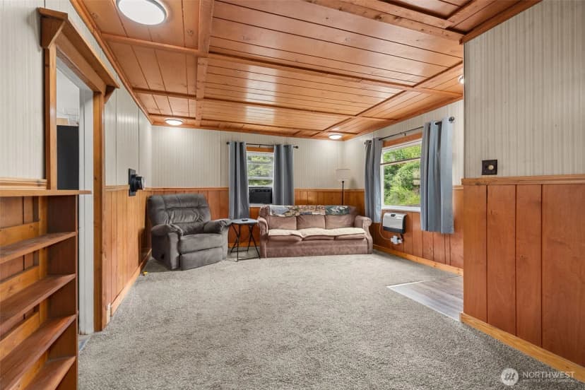 Property photo for 702 King Road, Winlock photo 6