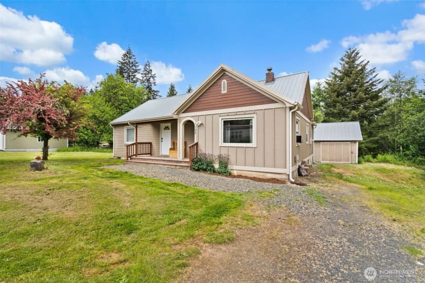 Property photo for 702 King Road, Winlock photo 2