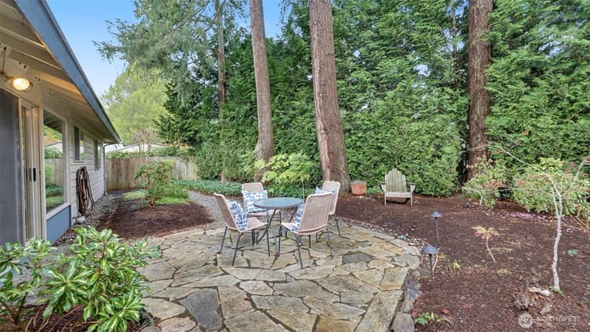 Property photo for 2618 168th Place Ne, Bellevue photo 21