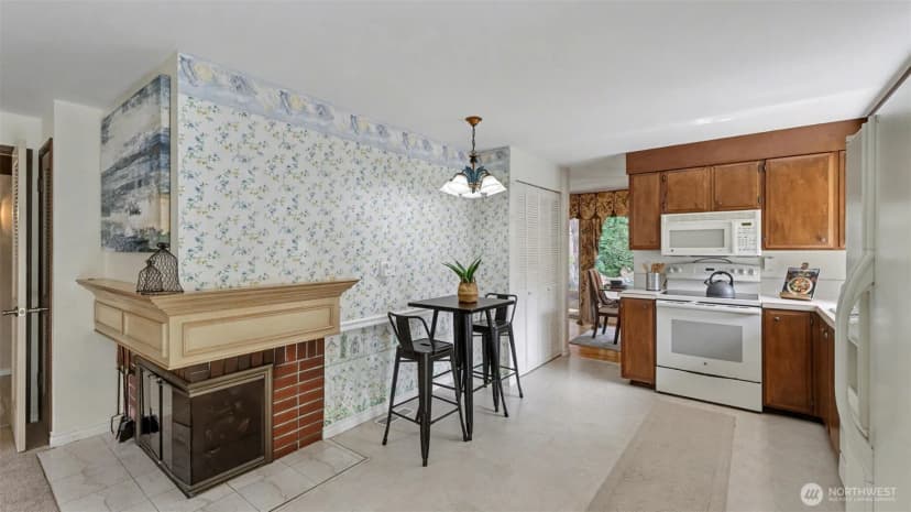Property photo for 2618 168th Place Ne, Bellevue photo 11