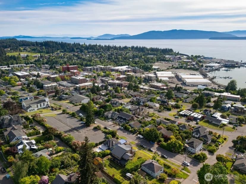 Property photo for 1015 14th Street, Bellingham photo 40