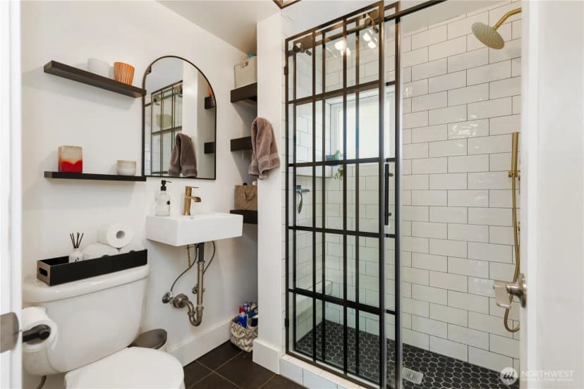 Property photo for 7708 35th Avenue S, Seattle photo 12