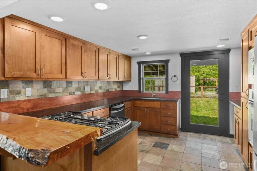 Property photo for 30722 223rd Avenue Ne, Arlington photo 21