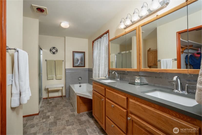 Property photo for 10717 Suncrest Drive, Anderson Island photo 14