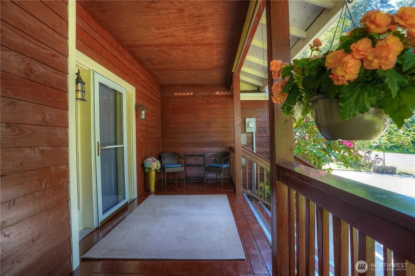Property photo for 10717 Suncrest Drive, Anderson Island photo 3