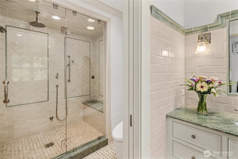 Property photo for 1642 Federal Avenue E, Seattle photo 15