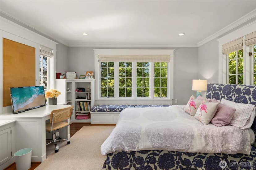 Property photo for 1642 Federal Avenue E, Seattle photo 17