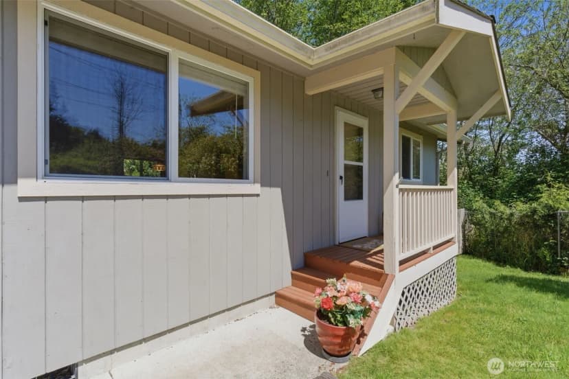 Property photo for 6784 Ne Whidbey Drive, Hansville photo 5