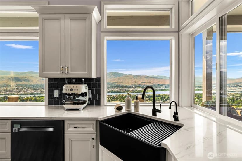 Property photo for 2352 Monument Place, East Wenatchee photo 24