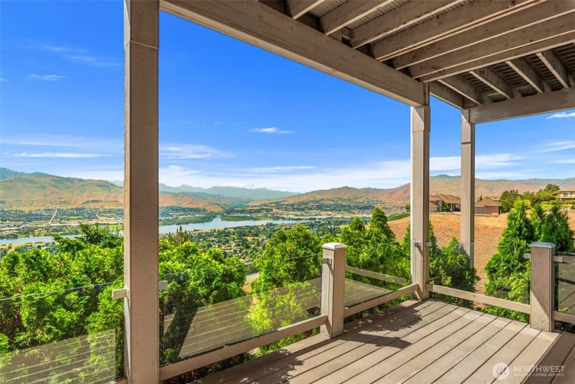 Property photo for 2352 Monument Place, East Wenatchee photo 11