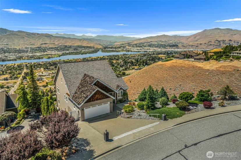 Property photo for 2352 Monument Place, East Wenatchee photo 9