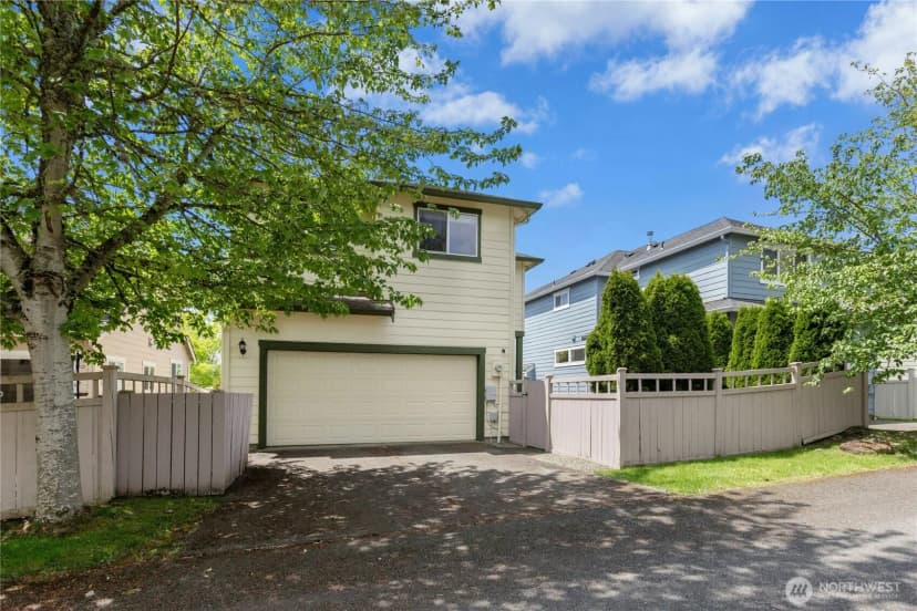 Property photo for 16918 Woodside Drive Se, Renton photo 29
