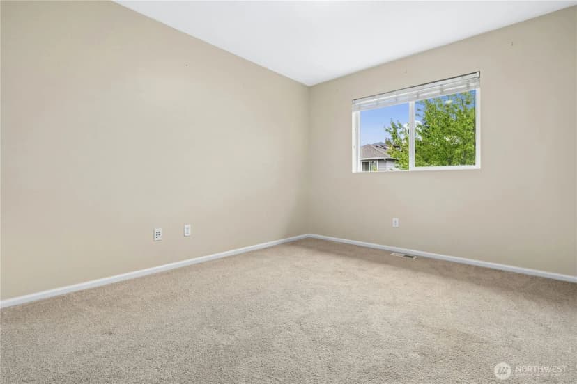 Property photo for 16918 Woodside Drive Se, Renton photo 23