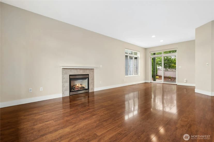 Property photo for 16918 Woodside Drive Se, Renton photo 4