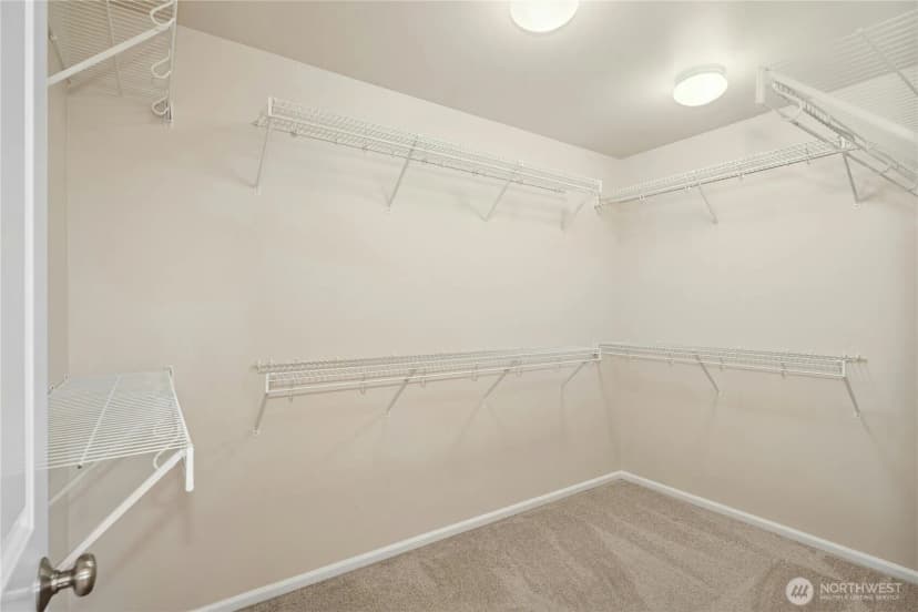 Property photo for 16918 Woodside Drive Se, Renton photo 16