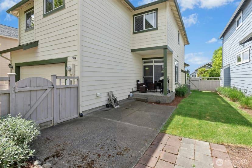 Property photo for 16918 Woodside Drive Se, Renton photo 28