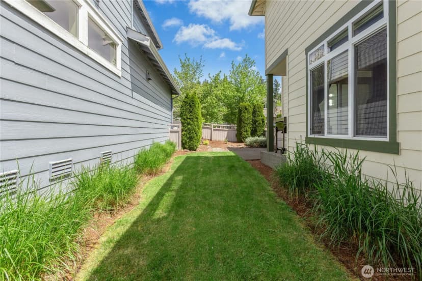 Property photo for 16918 Woodside Drive Se, Renton photo 30